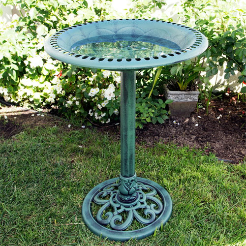 Pedestal Bird Bath